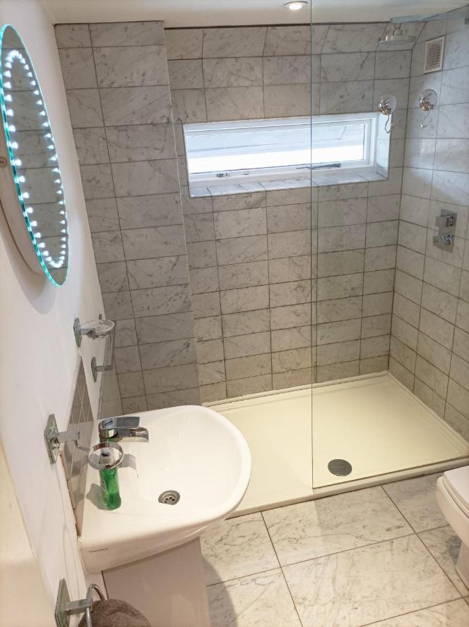 Mezzanine Style Studio Apartment 8 London Ngoại thất bức ảnh